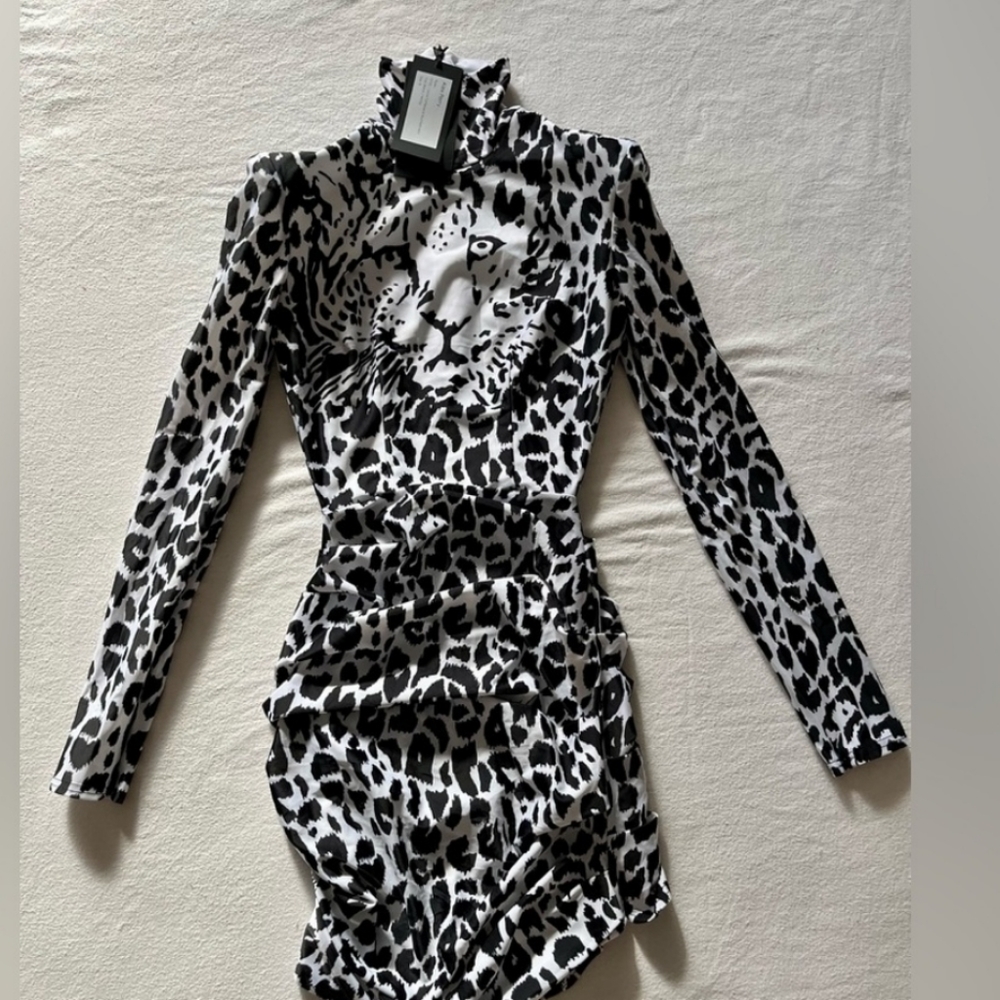 Alex Perry Ryan Leopard Dress - Picture 9 of 11